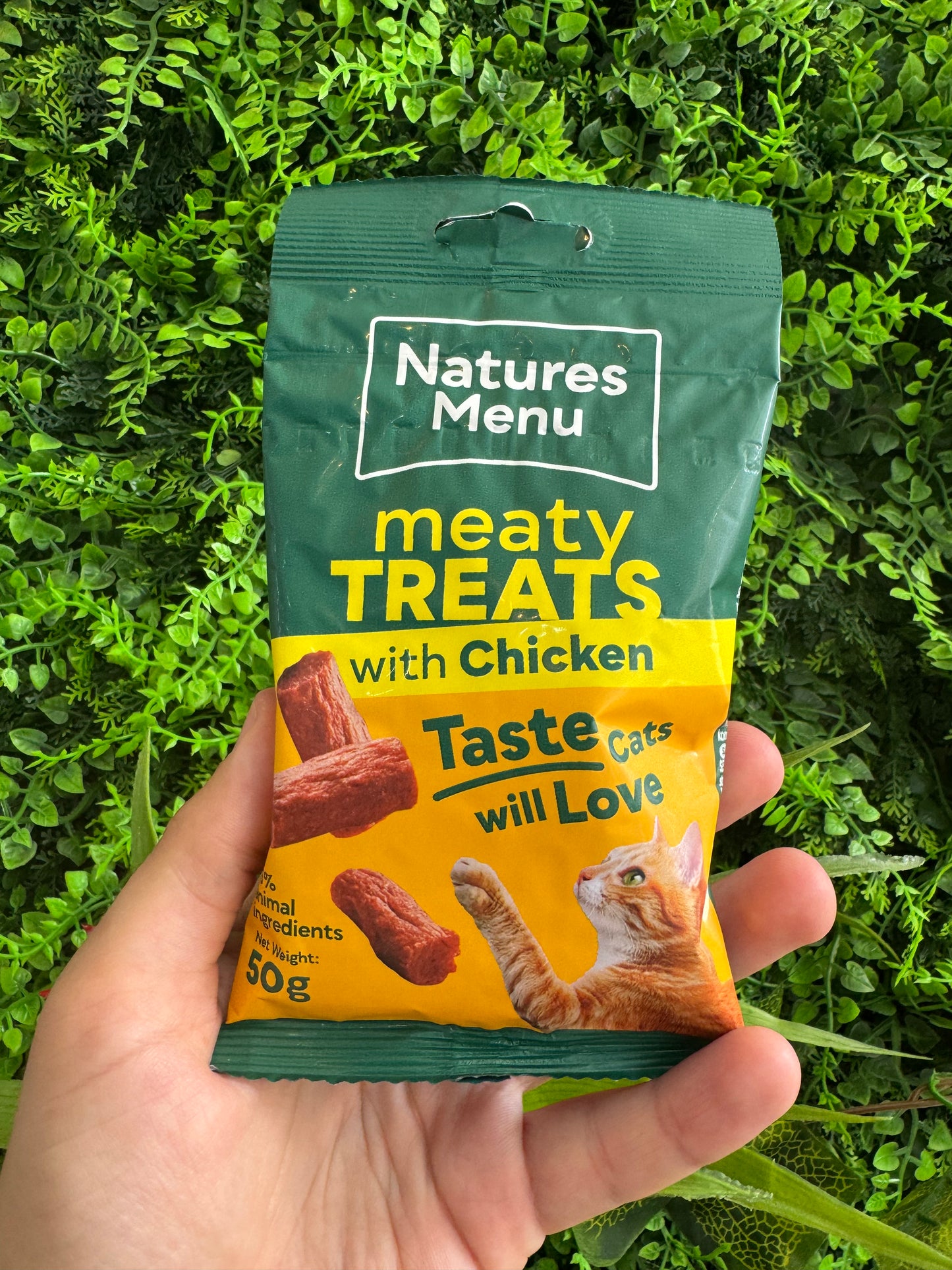 Nature’s Menu Meaty Treats for Cats (Chicken) 50g Natures Menu
