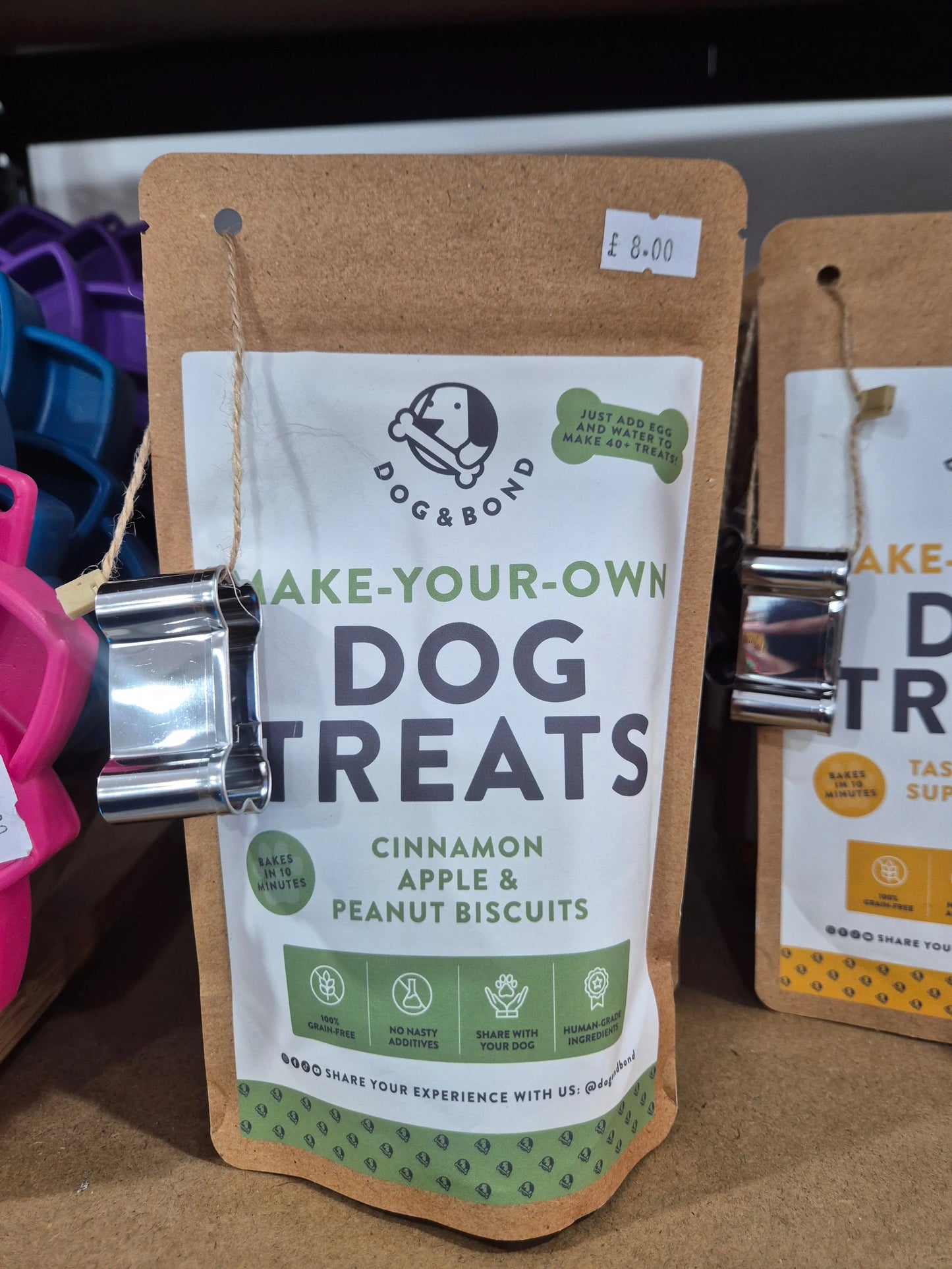 Cinnamon Apple & Peanut Biscuits with Bone Biscuit Cutter! - DIY Kit Dog and Bond